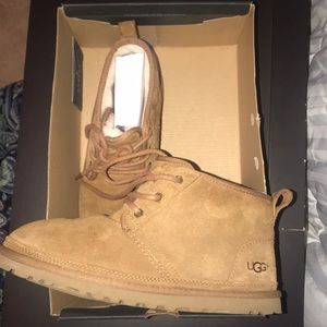 UGG Neumel boots